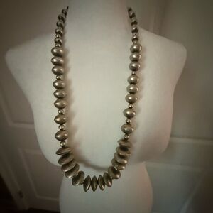 Elegant Navajo Pearl Necklace